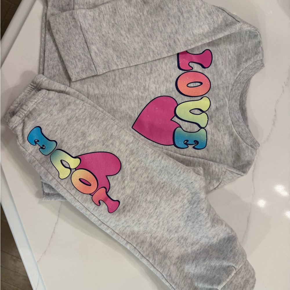 * 3 FOR $20*The Children's Place Gray Sweatsuit with Sparkly Rainbow Love Design